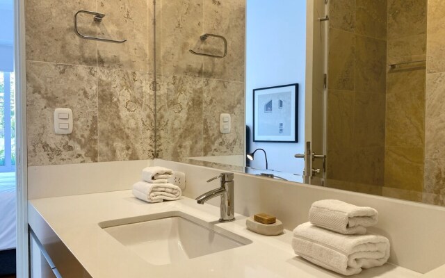 High Ceiling 3BR in San Isidro by Wynwood-House