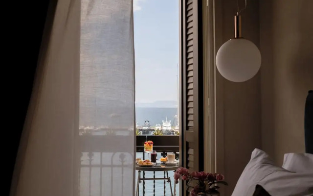 Demetra Luxury Suites