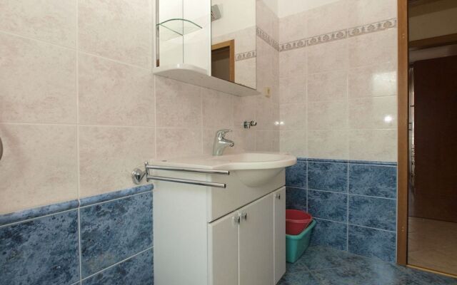 Apartment 1704