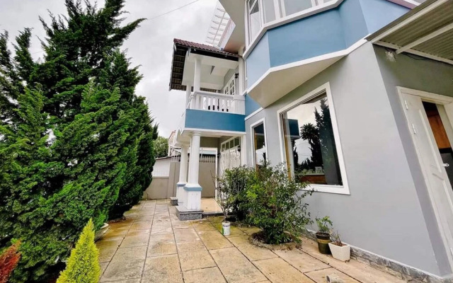 Hanz 1992 Villa Dalat