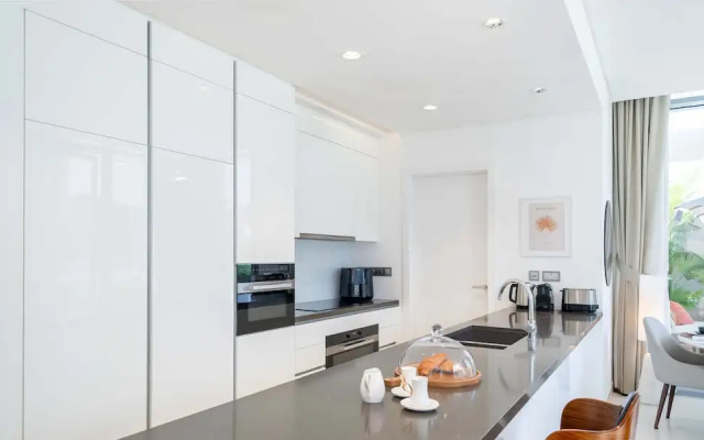 LUX The District One Lagoon View Suite - Apartment in ดูไบ - Photo 3