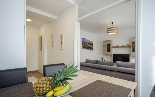 Apartment Sara