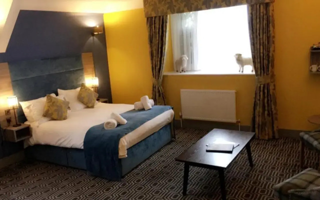 Stonecross Manor Hotel