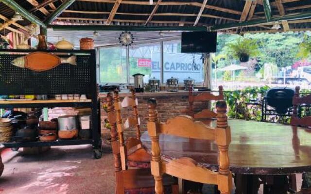 El Capricho by Rotamundos