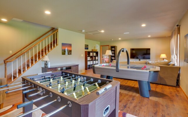 Expansive Retreat on 5 Acres in Shakopee!