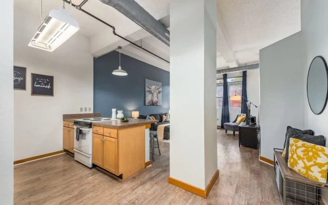 King Bed Great Location