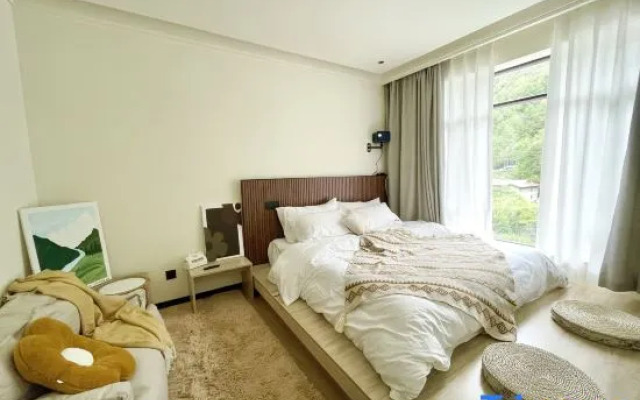 Yuli Time Hotel