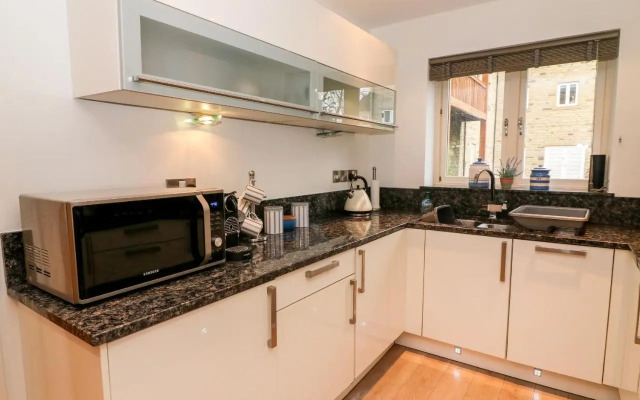15 Tannery Lane