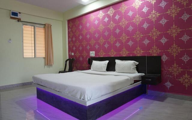 OYO 86266 Hotel Golden Lodge