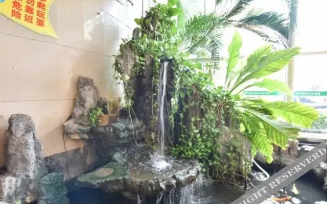 Xinhua Dayingshanhong Hotel (Haikou Jinniuling Store) (Currently unavailable)