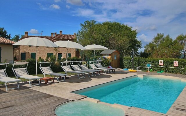 Belvilla by OYO Cottage in Montelabbate With Pool