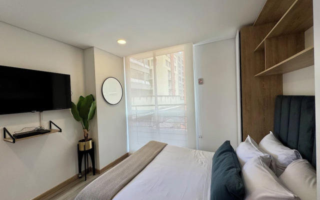 Cozy Loft in 93 park