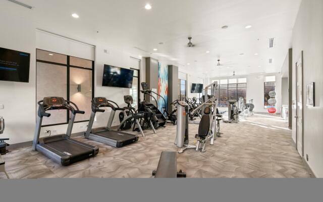 Arlington | Classy Studio Apartment