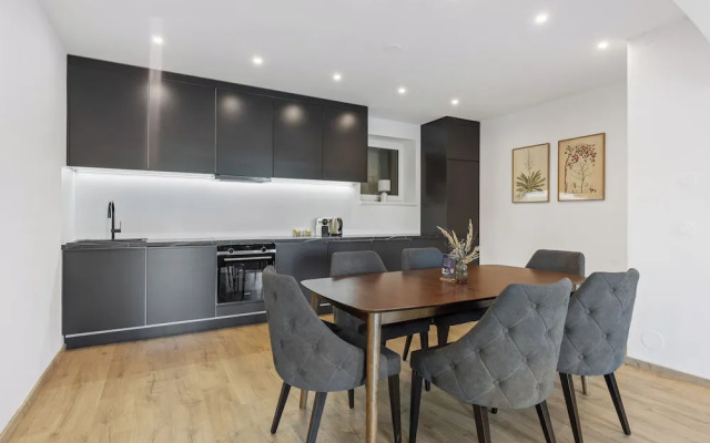 Maria Blick Lake View Apartments