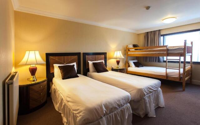 Europa Gatwick Hotel & Spa