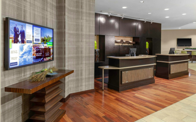 Courtyard by Marriott Downtown Memphis