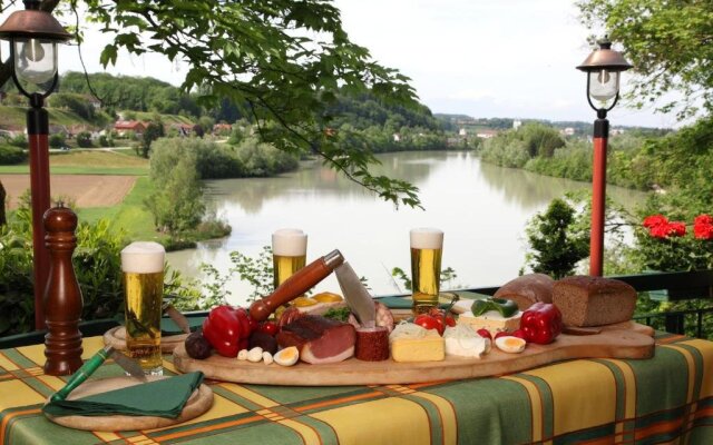 Eckhard Landhotel