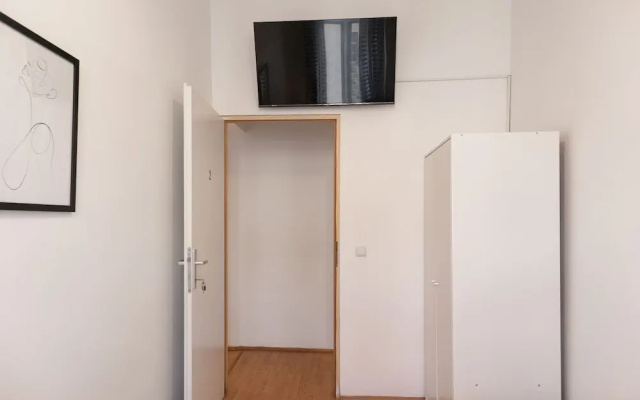 Friendly 3BR shared Apt-WienerStadthalle