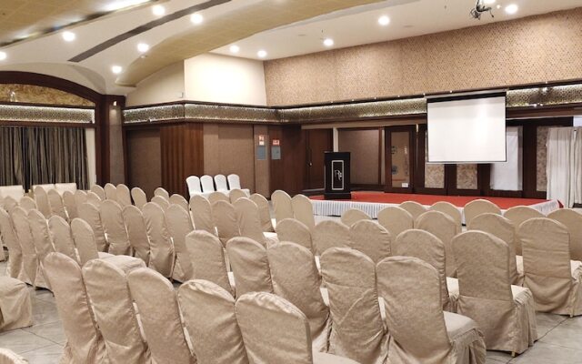 Regenta Inn, Vadodara