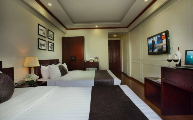 Golden Lotus Legend Hotel