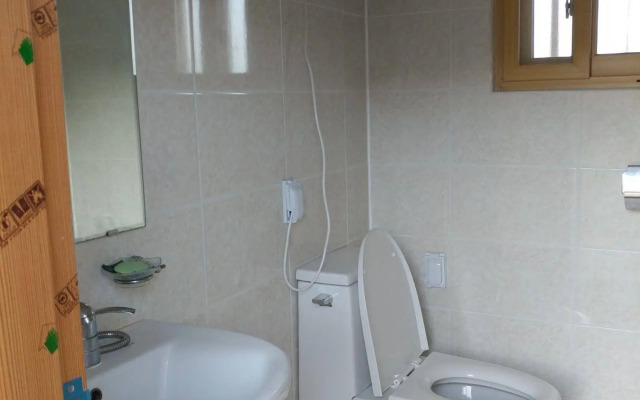 Moji Guest House