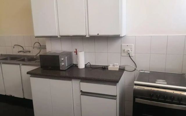 Spacious Executive Holiday Apartment In Bulawayo