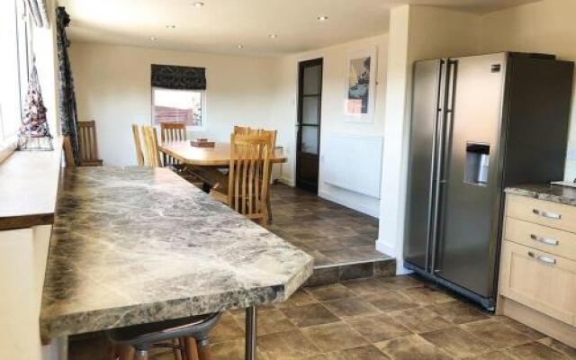 Meadow lakes holiday park