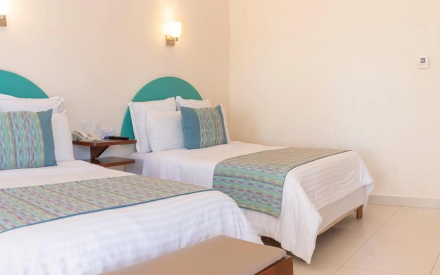 The Westmarine Waterfront Hotel