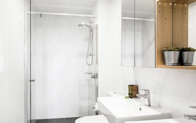 Adam + Eve - 2 Bedroom Luxury Apartment