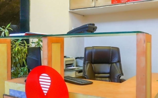 Hotel Golden Rock by OYO Rooms