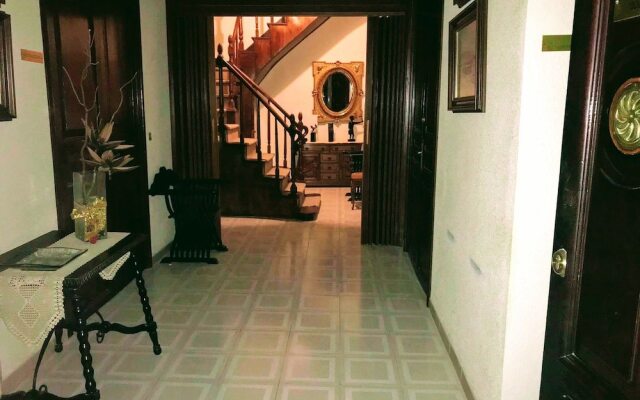 Hostal Marqués del Campo - Hostel