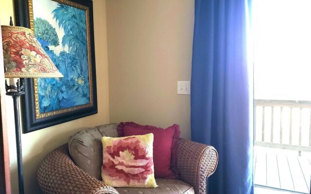 The White - 3 Br Home