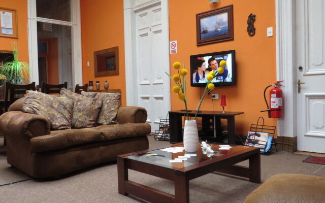 Hostal Kairos-Hostel