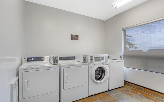 Best Western Bonnyville Inn & Suites