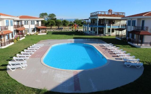 Kalanora Otel