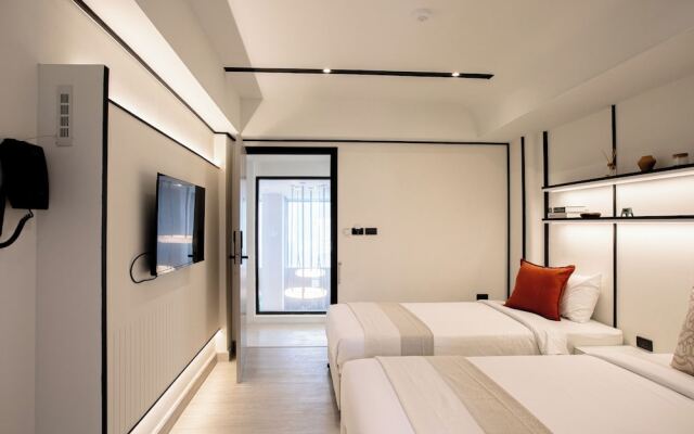 Pillow B Hotel