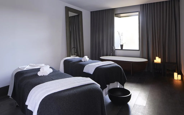 Little National Hotel Canberra