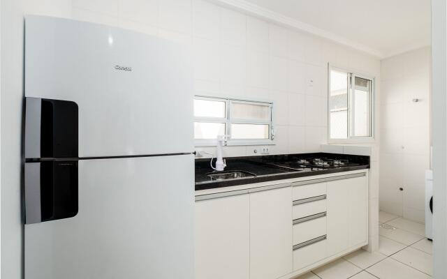 Apto c/piscina próx a praia de Canasvieiras RCP407