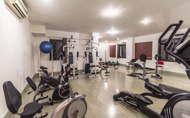 Hotel Grand Starline by OYO Rooms