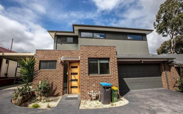 Stunning 3beds Near Knox Shopping Centro@wantirna