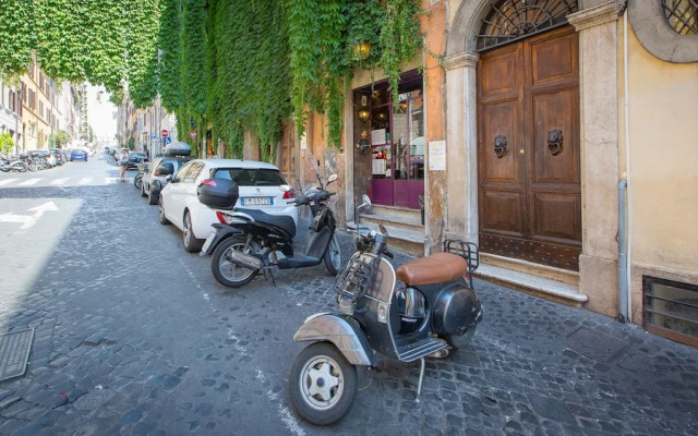 Rental In Rome Monti Apartment