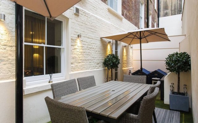 Exclusive 2BR Apartment In Covent Garden With Patio