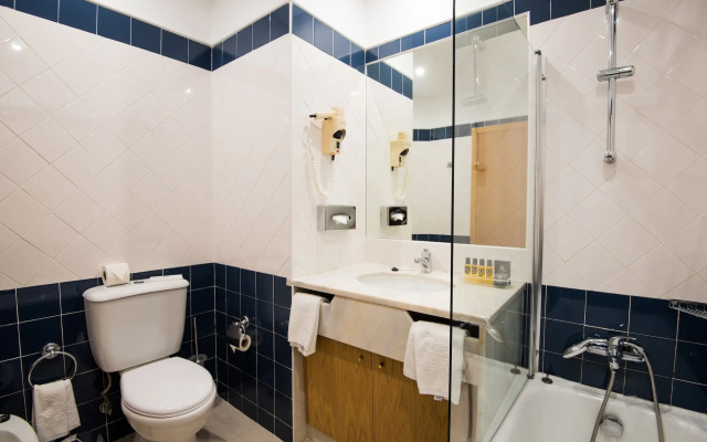 Отель Vila Galé Náutico