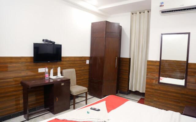 Hotel Jindal Palace