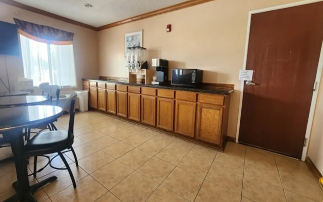 Capital O Fairway Inn - Baytown La Porte TX