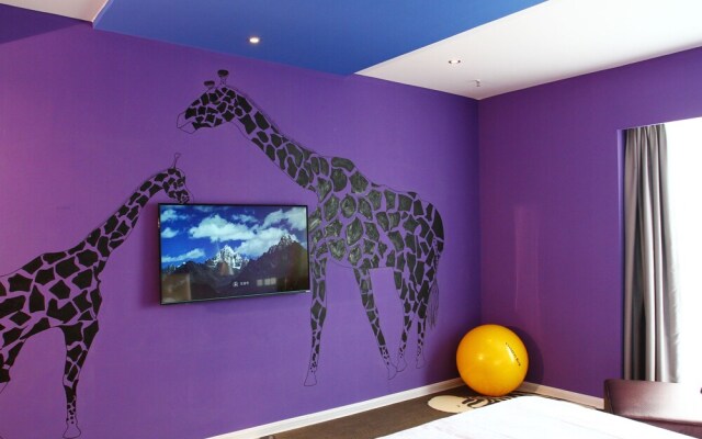 Luoyang Provence Theme Hotel
