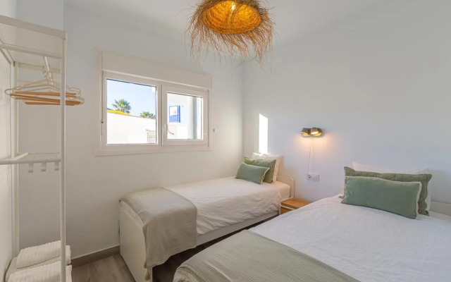 Jardín, Piscina y Fibra Óptica - SimplyTarifa