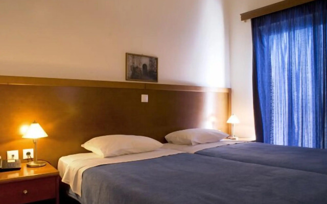 Hiona Holiday Hotel