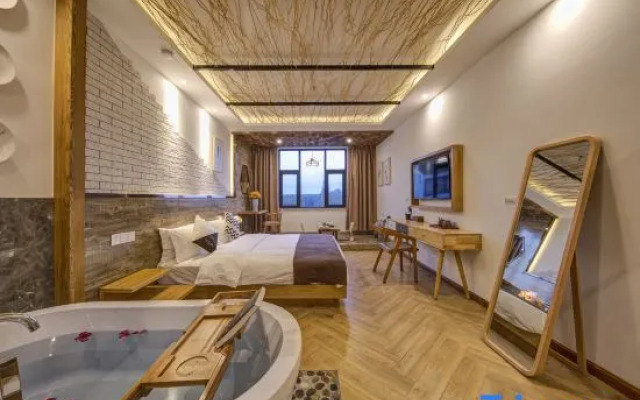 Yueting Shushe Boutique Hotel