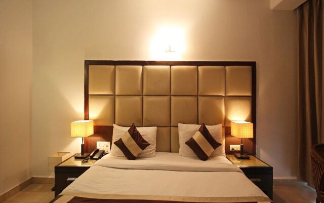 OYO 6438 Hotel Valley Plaza
